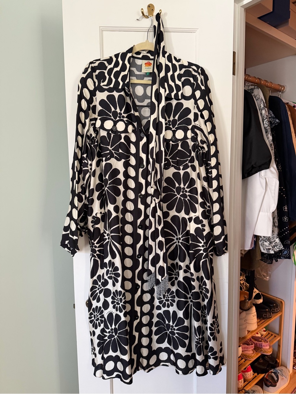FARM Rio Black Ivory Floral Beaded Tassel Shirt Dress M